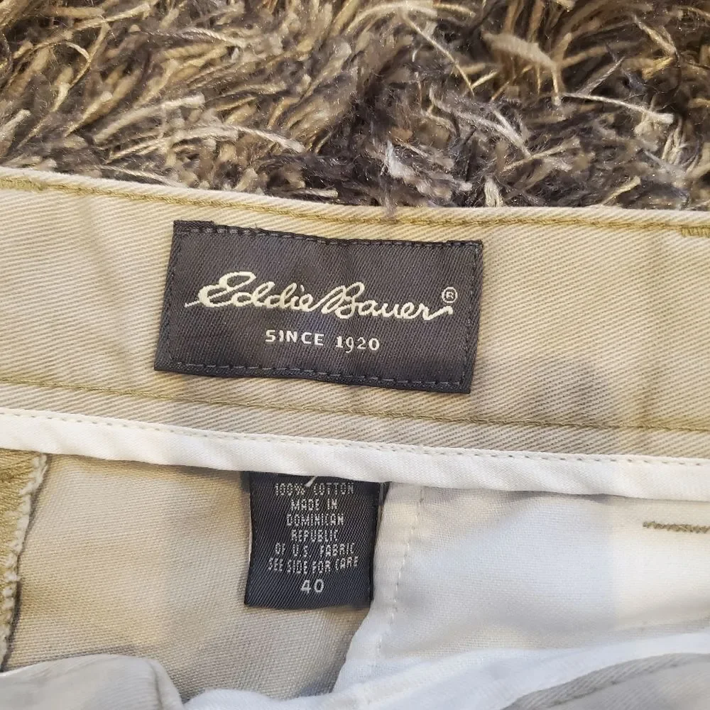 Mens Eddie Bauer Khaki Shorts 40